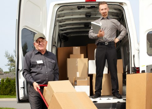 Transparent quote and pricing concept for a local man and van move