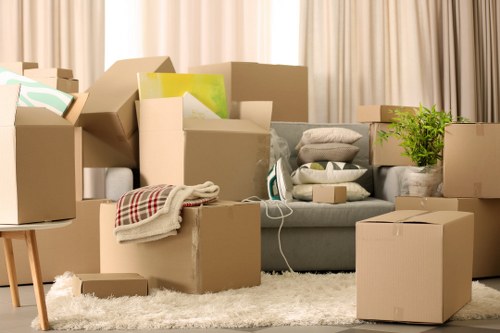 Safe and organised student removals service in Millhill